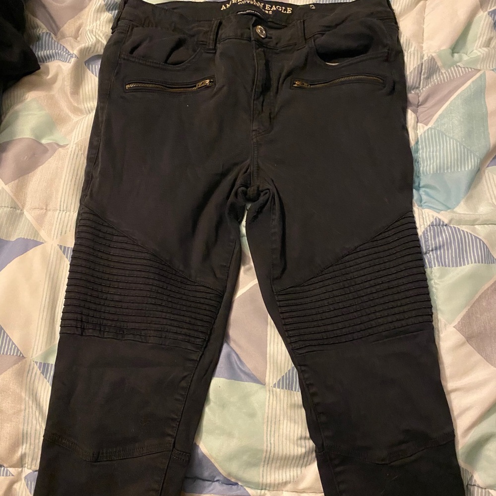 Black Zippered American Eagle Hi Rise Jegging